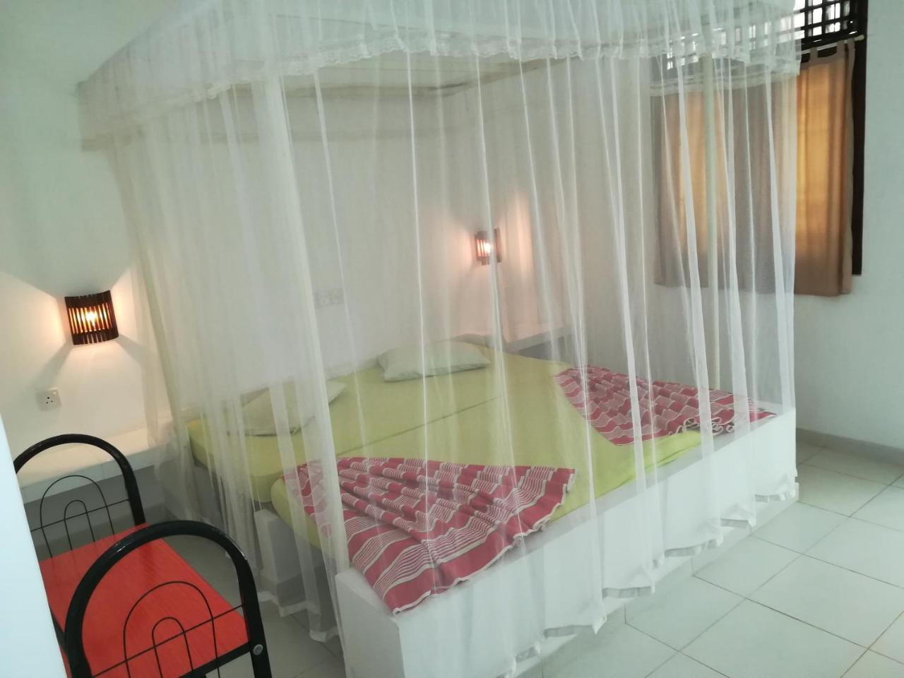 Hilda Guest House Hikkaduwa Bagian luar foto